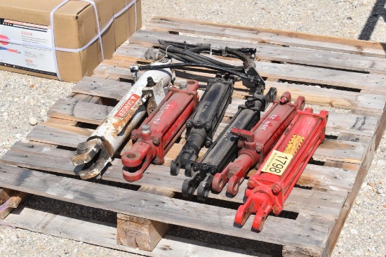 HYDRAULIC CYLINDERS