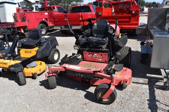 GRAVELY 260 ZERO TURN MOWER (SERIAL # 000106) (SHOWING APPX 532 HOURS, UP T