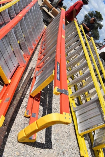10' PLATFORM LADDER