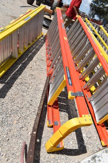 10' PLATFORM LADDER