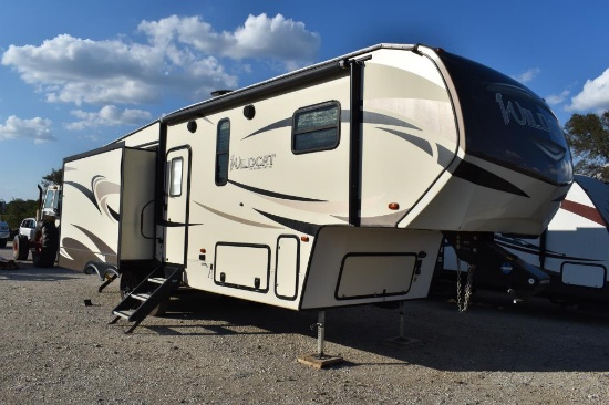 2019 WILDCAT 29RLX 5TH WHEEL TRAILER W/ 3 SLIDES (VIN # 5ZT3WCUB2KG002818)