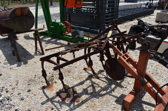 2 ROW CULTIVATOR 3PT