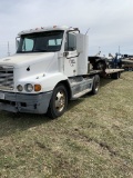 2000 Freightliner W/Landoll Hauloll