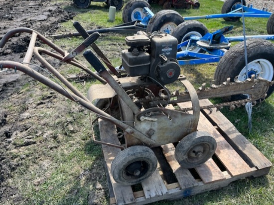 Trencher W/Gas Motor