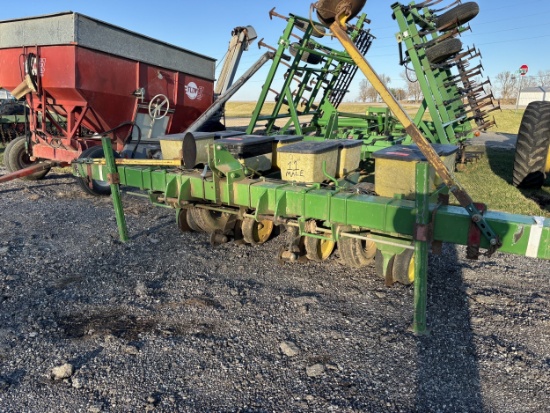 John Deer 4 Row 7000 Planter, 3Pt. Hitch