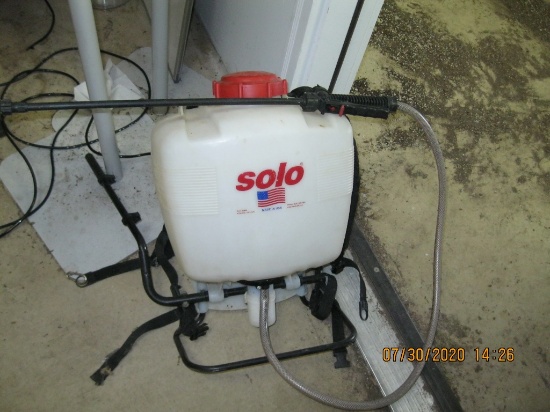 Solo Sprayer Back Pack
