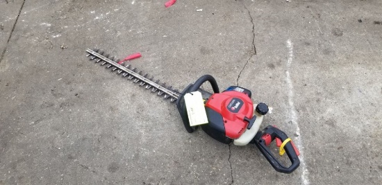Red Max 24" Hedge Trimmer