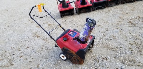 Toro 21" Singel Stage Snow Blower M#: 38515 / S#: 290008220 / Year: 2009 / Engine: 141 CC Toro / Hou