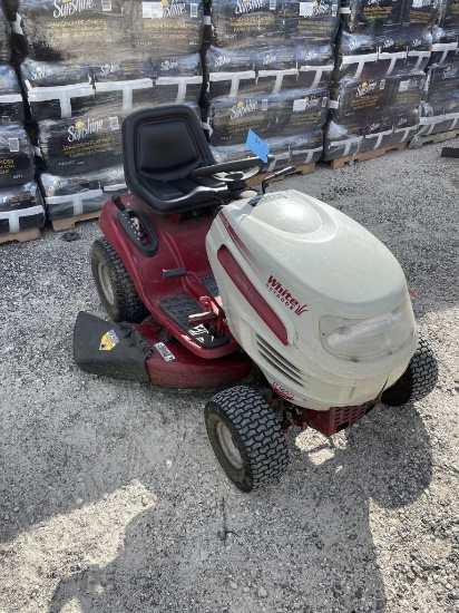 MTD/WhiteOutdoor 42" Garden Lawn Tractor
