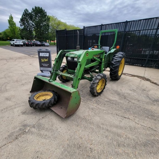John Deere Tractor W/Loader