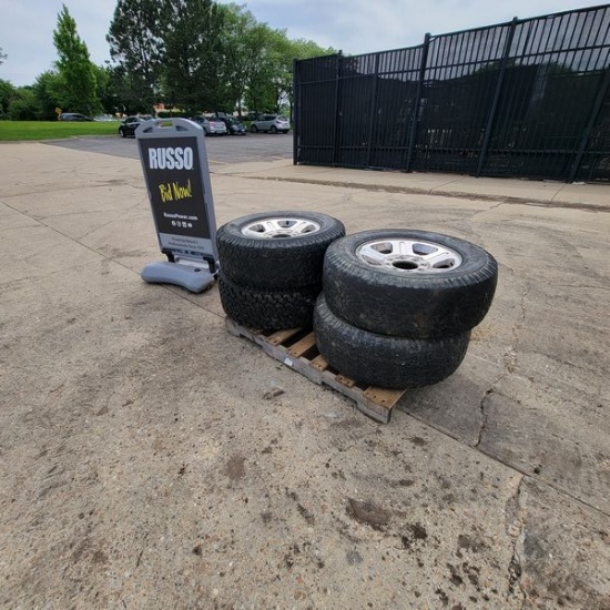 Ford 285/65/R18 Set of 4 Rim & Tires