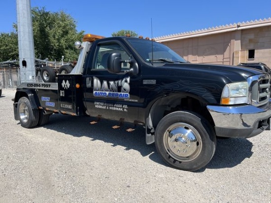 2000 Ford 550 SD XLT Tow Truck