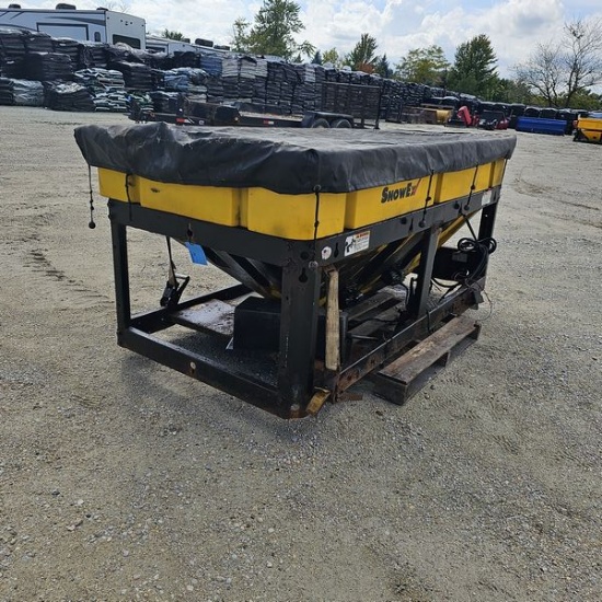SnowEx 2.2Cu.Yd. Poly V-Box Spreader