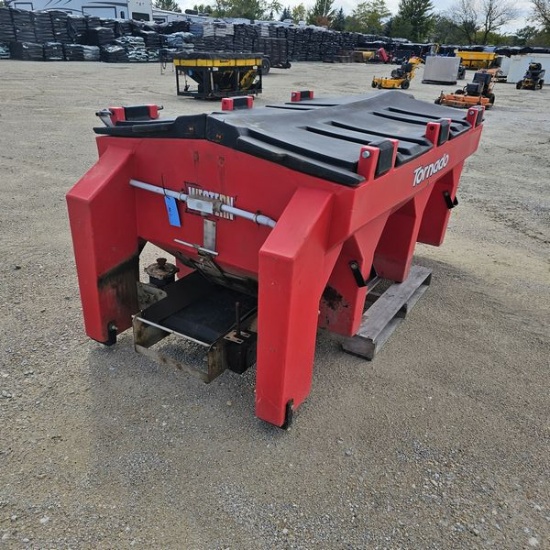 Western 2.2CuYd Poly V-Box Spreader