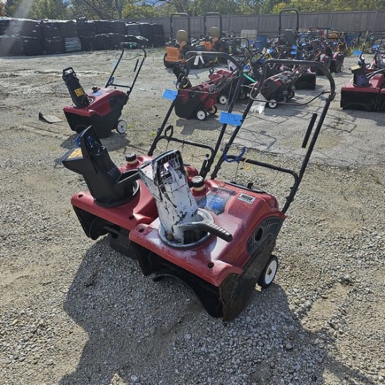 Toro 21" Lot of 2 single Stage Snow Blowers