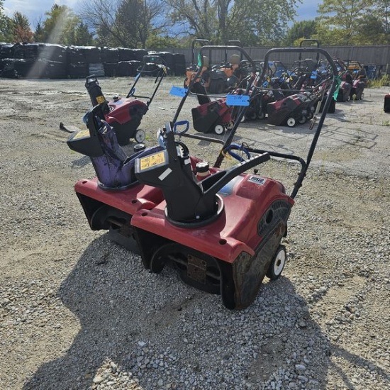 Toro 21" Lot of 2 single Stage Snow Blowers