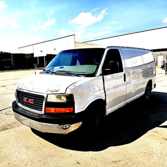 2010 GMC 2500 Cargo Van