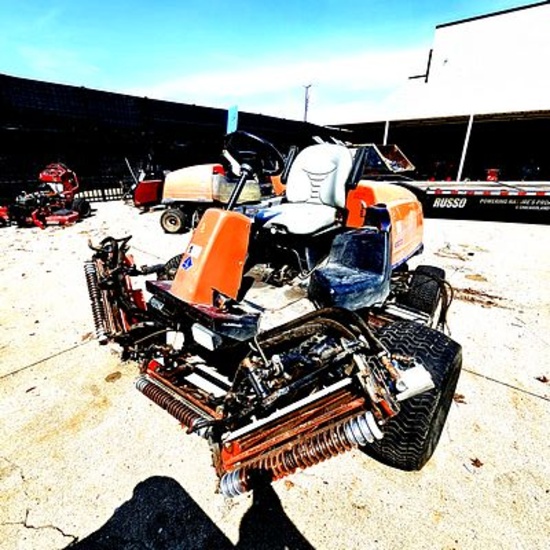 Jacobsen 100" Zero Turn Ride on Mower