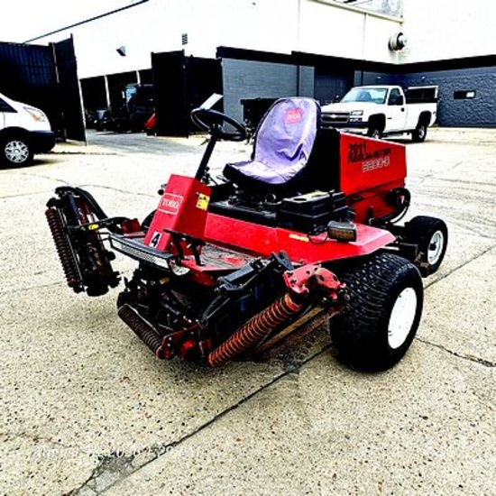 Toro 8' Zero Turn Ride on Mower