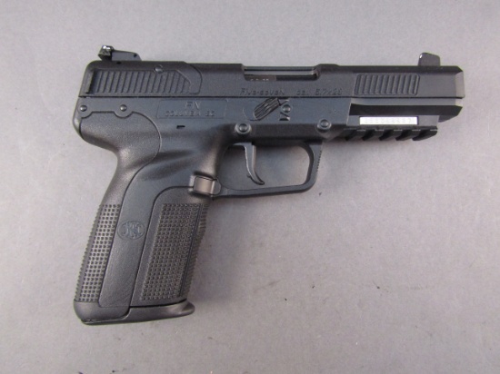 handgun: FNH, Model Five Seven, 5.7x28cal Semi Auto Pistol, S#386388927