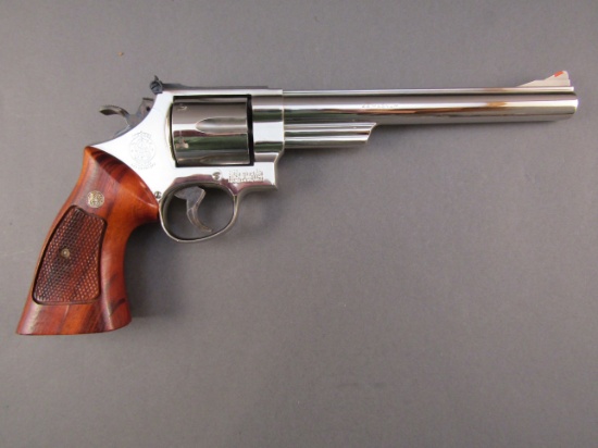 handgun: Smith & Wesson, Model 29-3, 44Mag Revolver, S#AUA7577