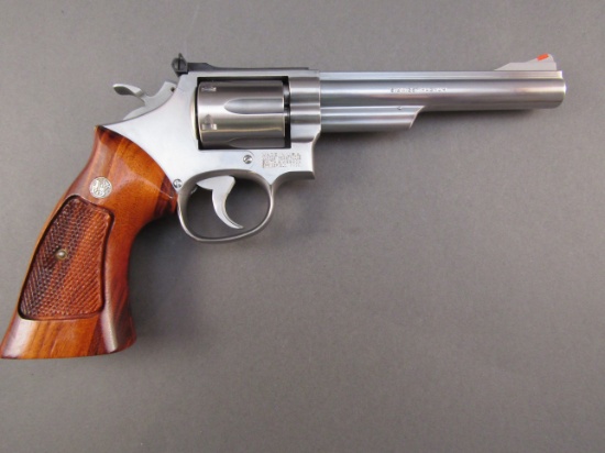 handgun: Smith & Wesson, Model 66, 357cal Revolver, S#AUY8888