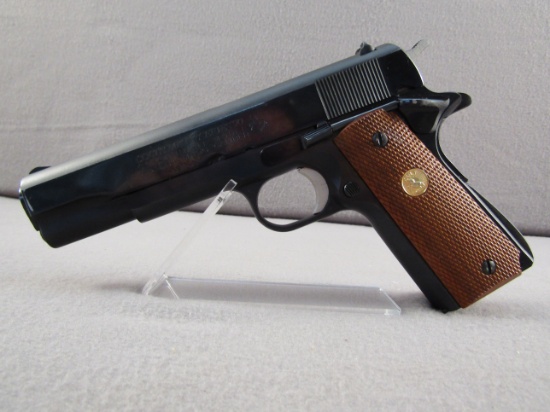 handgun: COLT GOVERNMENT MODEL MK IV/SERIES 70, 45ACP SEMI AUTO PISTOL, S#92404G70