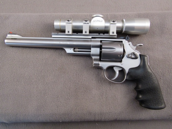 handgun: SMITH & WESSON MODEL 657, 41MAG DOUBLE ACTION REVOLVER, S#AJR6044,