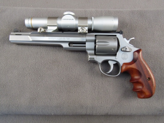 handgun: SMITH & WESSON MODEL 629-5, 44MAG DOUBLE ACTION REVOLVER, S#MMH0073