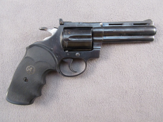 handgun: COLT MODEL DIAMONDBACK, 22CAL REVOLVER, S#090905