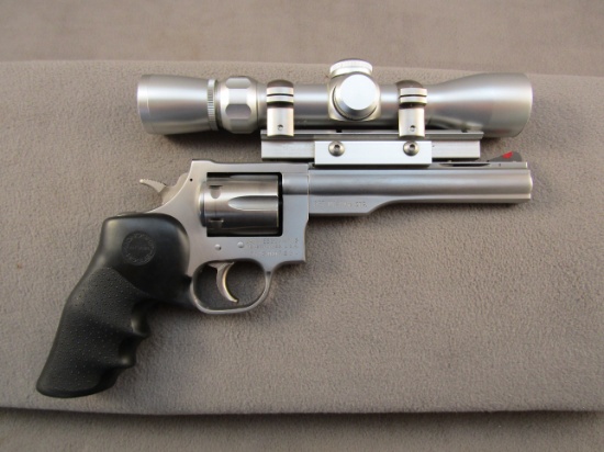 handgun: DAN WESSON Model 357 CTG, Revolver, 357mag, S#357S007064
