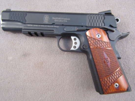 handgun: S&W SW1911TA, Semi-Auto Pistol, 45 cal, 6 shot, 4.75" barrel, S#UCW3926