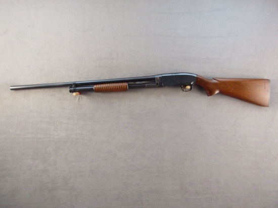 WINCHESTER Model 12, Pump-Action Shotgun, 16g, S#885640