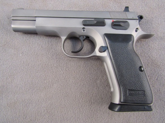 handgun: EAA Witness, Semi-Auto Pistol, .45acp, 10 shot, 4.25" barrel, S#EA10417