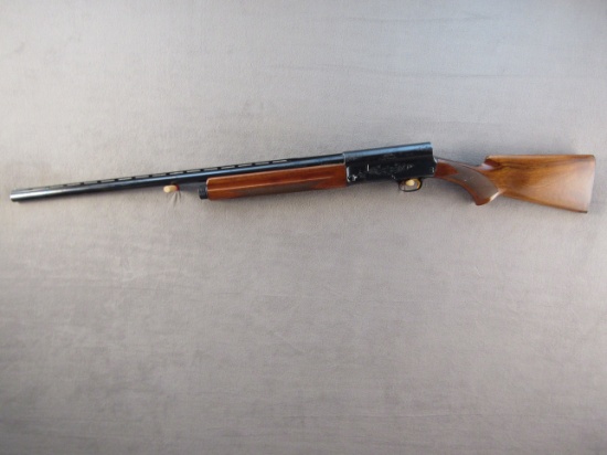 BROWNING Light Twelve, Semi-Auto Shotgun, 12g, S#72G16136