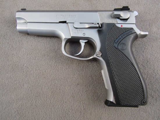 handgun: S&W Model 5906, Semi-Auto Pistol, 9mm, 14 shot, 4" barrel, S#TFT2759