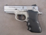 handgun: S&W Model 4013TSW, Semi-Auto Pistol, 40S&W, 9 shot, 3.5