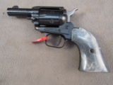 handgun: HERITAGE Barkeep, Revolver, 22LR, 6 shot, 2