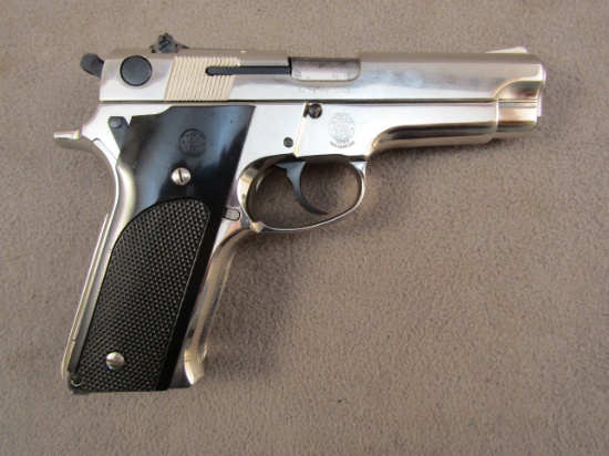 handgun: S&W Model 59, Semi-Auto Pistol, 9mm, 15 shot, 4" barrel, S#A544398