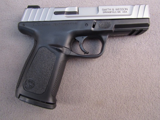 handgun: S&W Model SD4OVE, Semi-Auto Pistol, 40S&W, 14 shot, 4" barrel, S#HEF2972