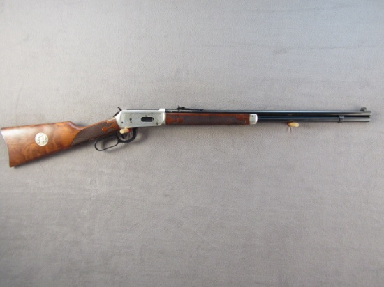 WINCHESTER Legendary Frontiersmen Commemorative Model 94, Lever-Action Rifle, 38-55 cal, S#LF 16732