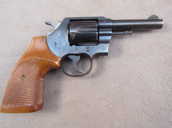 handgun: COLT Official Police, Revolver, .38, 6 shot, 4" barrel, S#833001