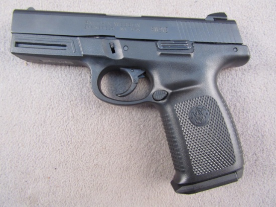handgun: S&W Model SW9VE, Semi-Auto Pistol, 9mm, 15 shot, 4" barrel, S#RAN4820