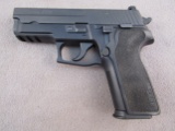 handgun: SIG SAUER Model P229, Semi-Auto Pistol, 9mm, 15 shot, 4