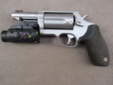 handgun: TAURUS The Judge, Revolver, .410, 5 shot, 3