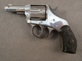 handgun: H&R Model The American Double Action, Revolver, .32, 6 shot, 2.5