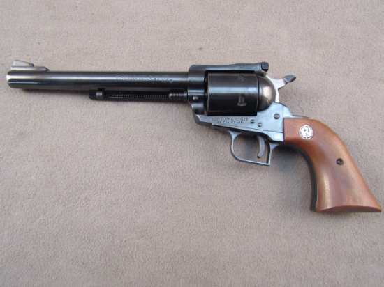 handgun: RUGER Model Super Blackhawk, Revolver, .44mag, 6 shot, 7.5" barrel, S#80-02850