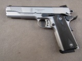 handgun: S&W Model SW1911, Semi-Auto Pistol, .45 auto, 8 shot, 5