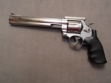 handgun: S&W Model 629-4, Revolver, .44mag, 6 shot, 8.375