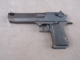 handgun: MAGNUM RESEARCH Model Desert Eagle, Semi-Auto Pistol, .50ae, 9 shot, 6